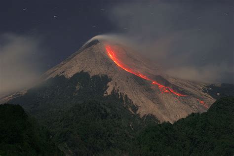 letusan gunung merapi 2006